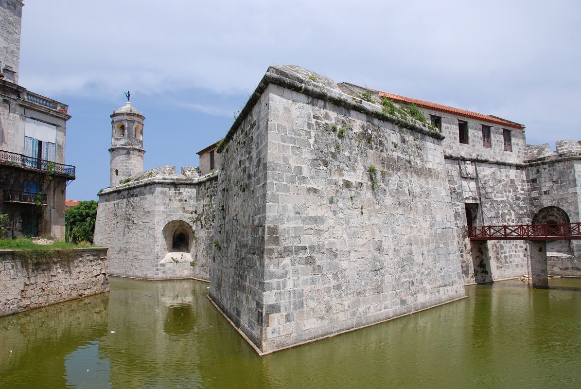 25 Cuba - Old Havana Vieja - Plaza de Armas - Castillo de la Real Fuerza